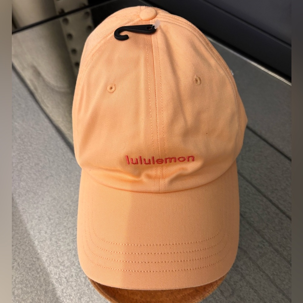 NWT Lululemon Classic Ball Cap Wordmark - Picture 4 of 6